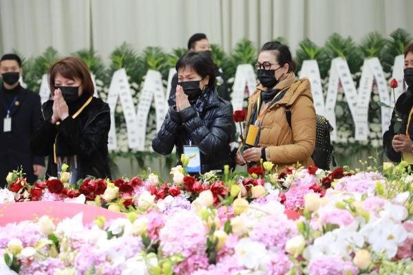 丁晓君丈夫简历——一位令人钦佩的杰出人物，丁晓君丈夫的杰出人生简历，令人钦佩的传奇人物