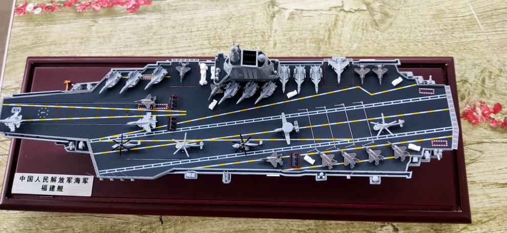 航空母舰模型制作，简单入门指南，航空母舰模型制作入门指南