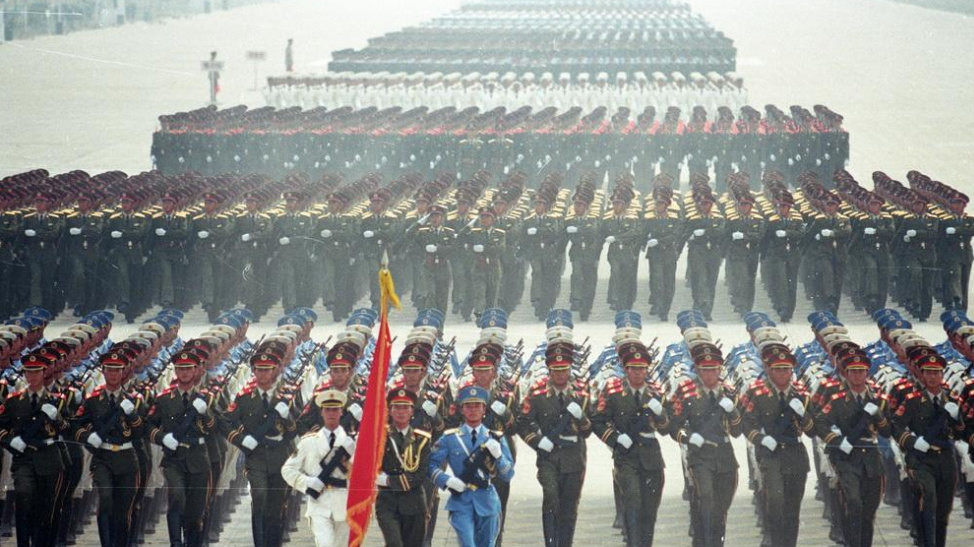 阅兵式1999，回顾历史，展望未来，阅兵式回顾，历史印记与未来展望（1999年阅兵式）