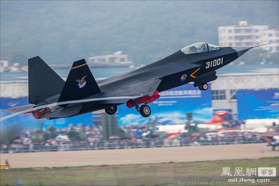 珠海航展首发战机，引领航空未来，展现中国力量，珠海航展首发战机，展现中国力量，引领航空未来新篇章
