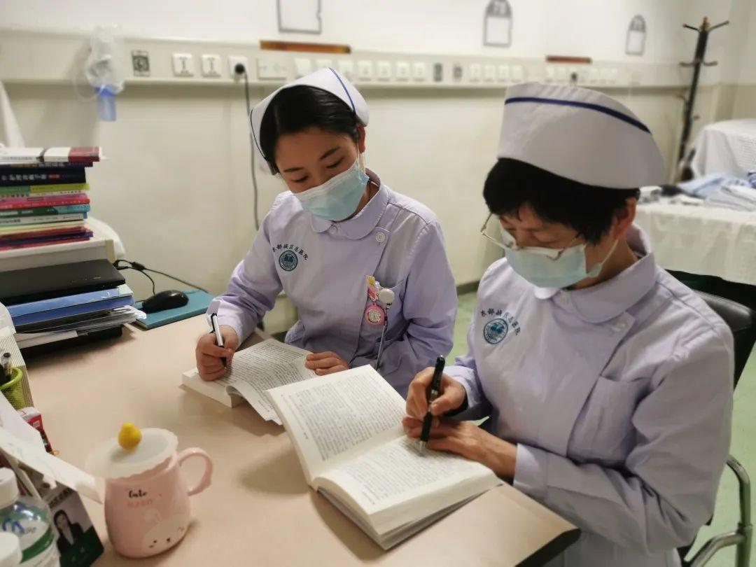 西部战区总医院电话——为您提供专业的医疗服务信息，西部战区总医院联系电话，专业医疗服务信息一览