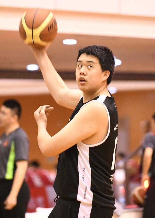 宋杨的父亲宋殿军，一位卓越的人物与背后的故事，宋殿军，卓越人物背后的故事与父爱如山