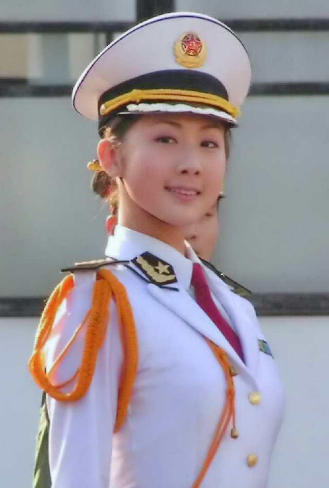 部队仪仗队女兵训练视频，展现力量与荣耀的时刻，部队仪仗队女兵训练瞬间，力量与荣耀的展现