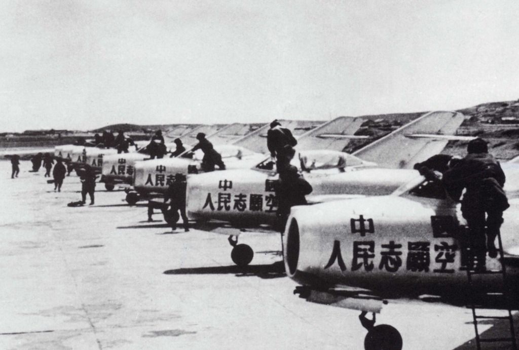 中国空军成立时间与历程，历史沿革及空军发展概述，中国空军成立历程与发展概述，历史沿革与空军壮大
